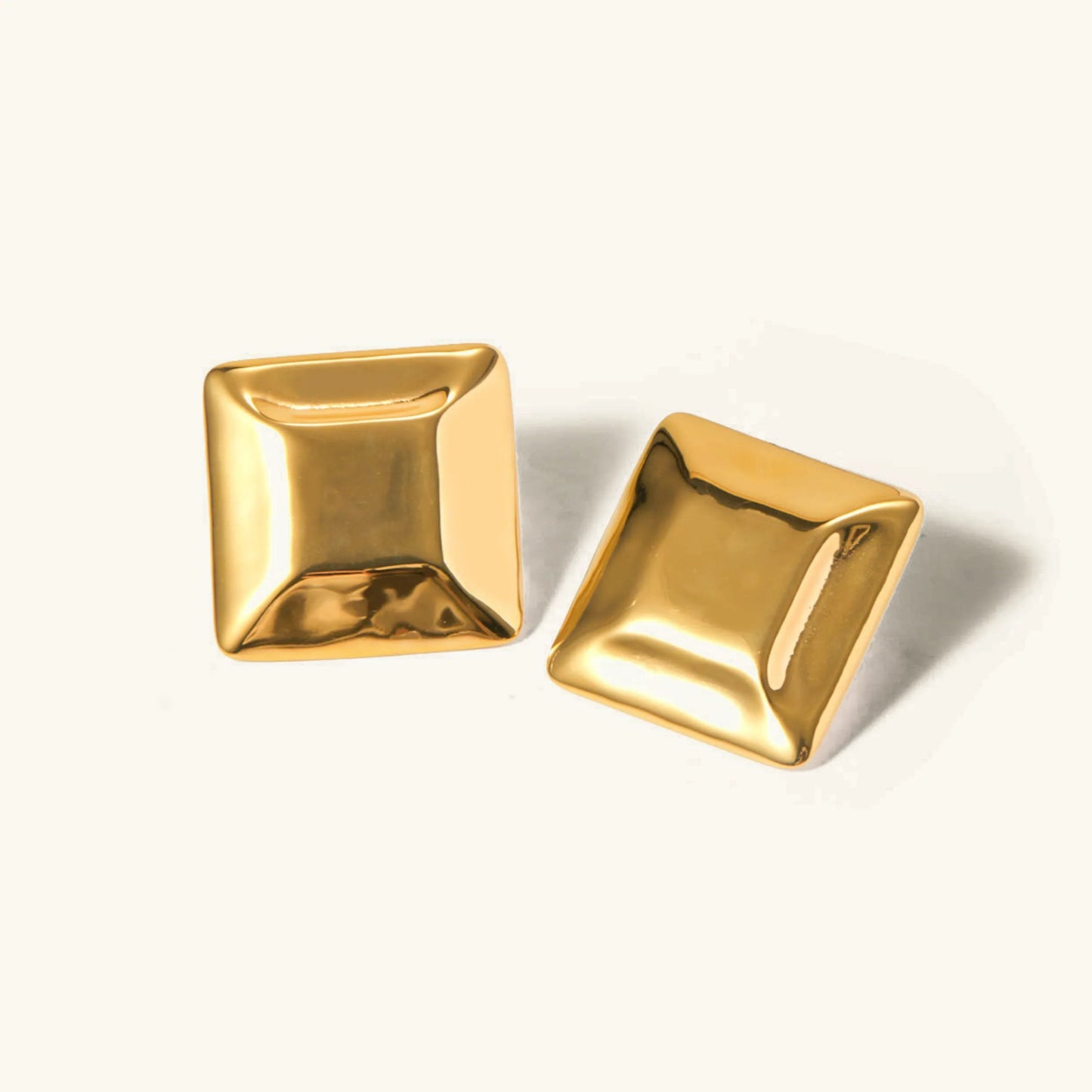 [Gaonasi]Fischer Chunky Pillow Earrings
