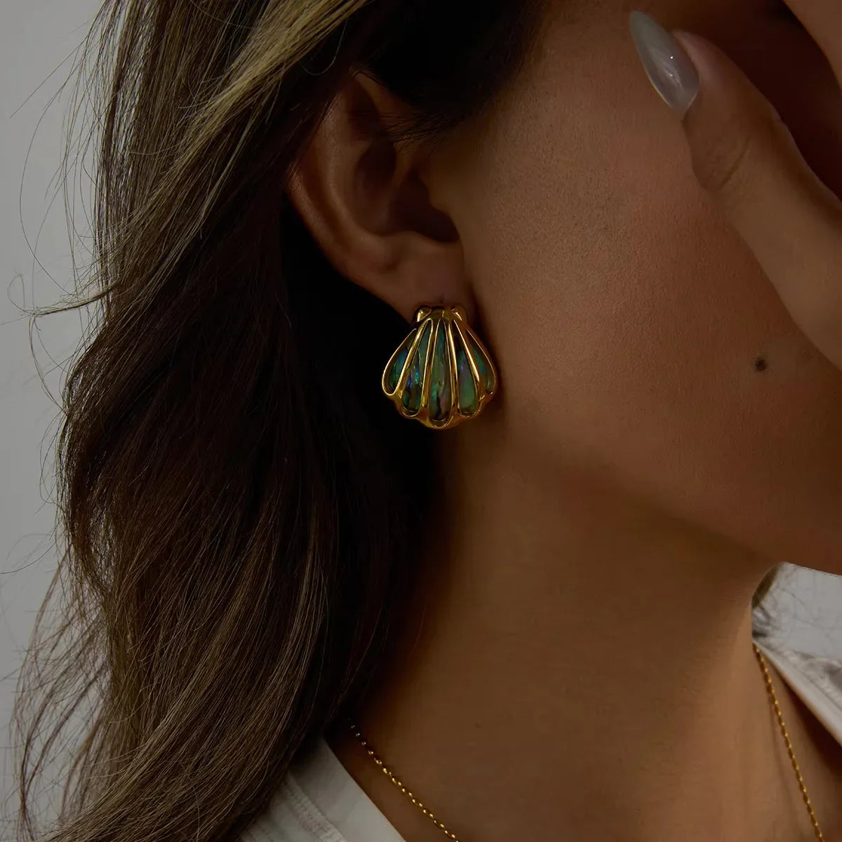 [Gaonasi]Nixie Gold Seashell Earrings