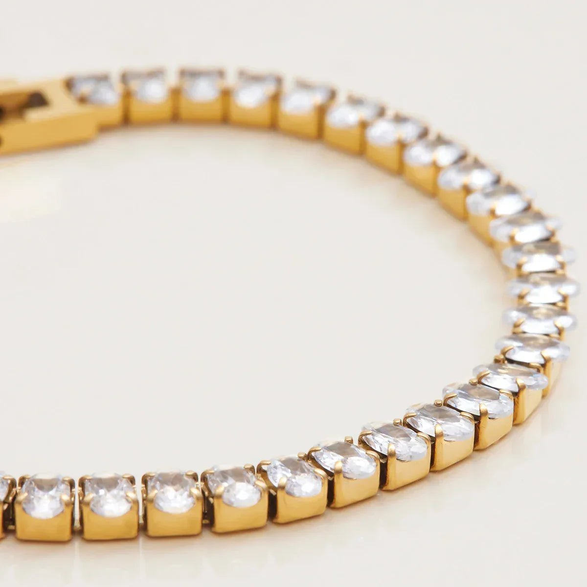 [Gaonasi]Avaria Oval Cut Tennis Bracelet