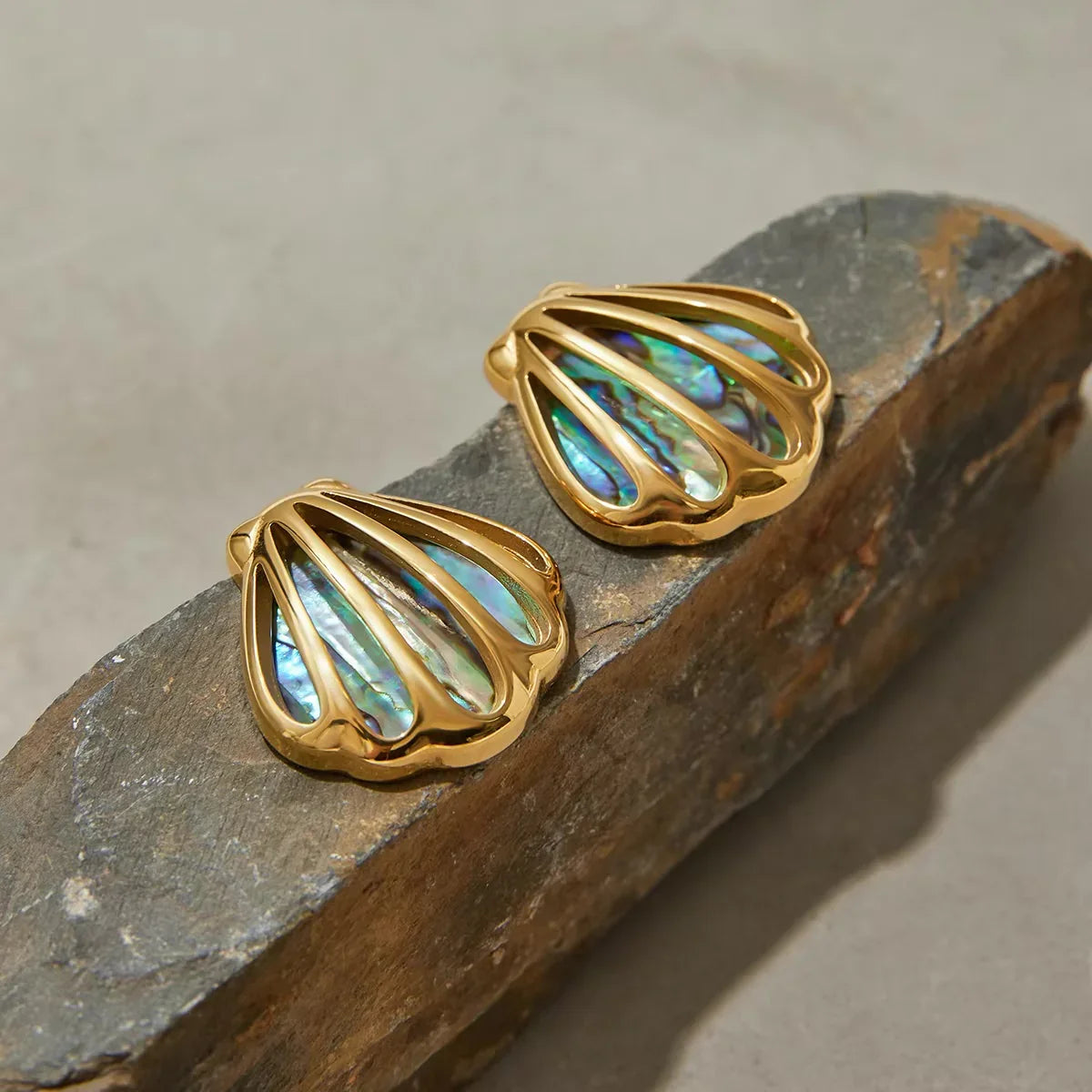 [Gaonasi]Nixie Gold Seashell Earrings