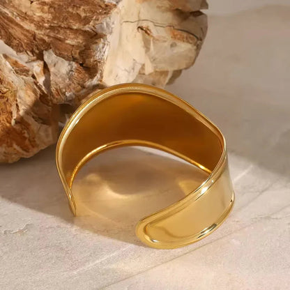 [Gaonasi]Izza Smooth Gold Cuff