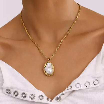 [Gaonasi]Carly Mother Of Pearl Pendant
