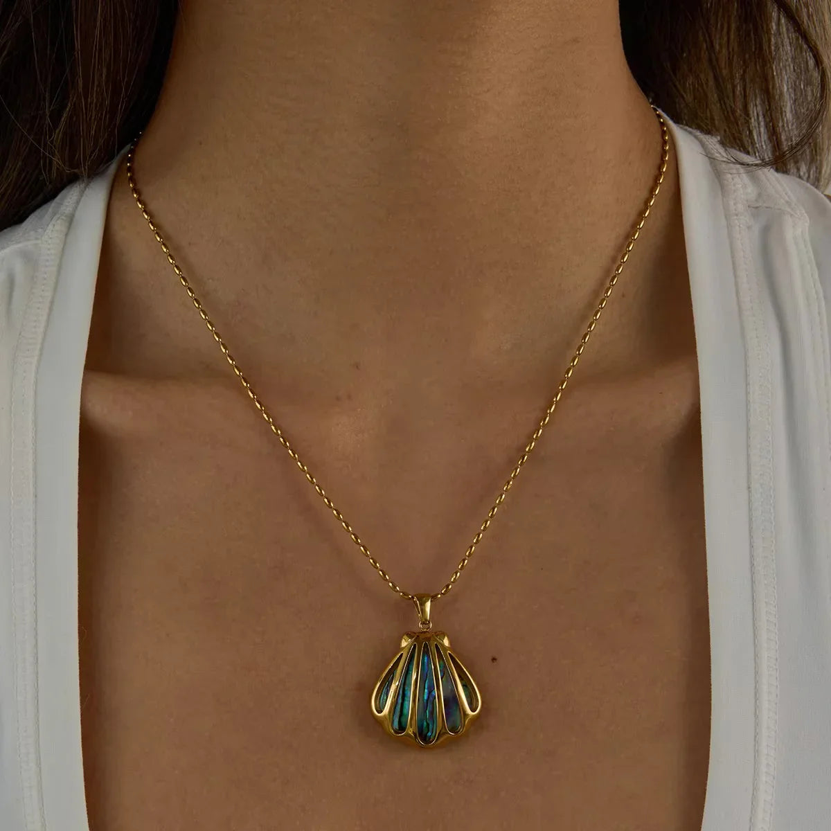 [Gaonasi]Nixie Gold Seashell Pendant