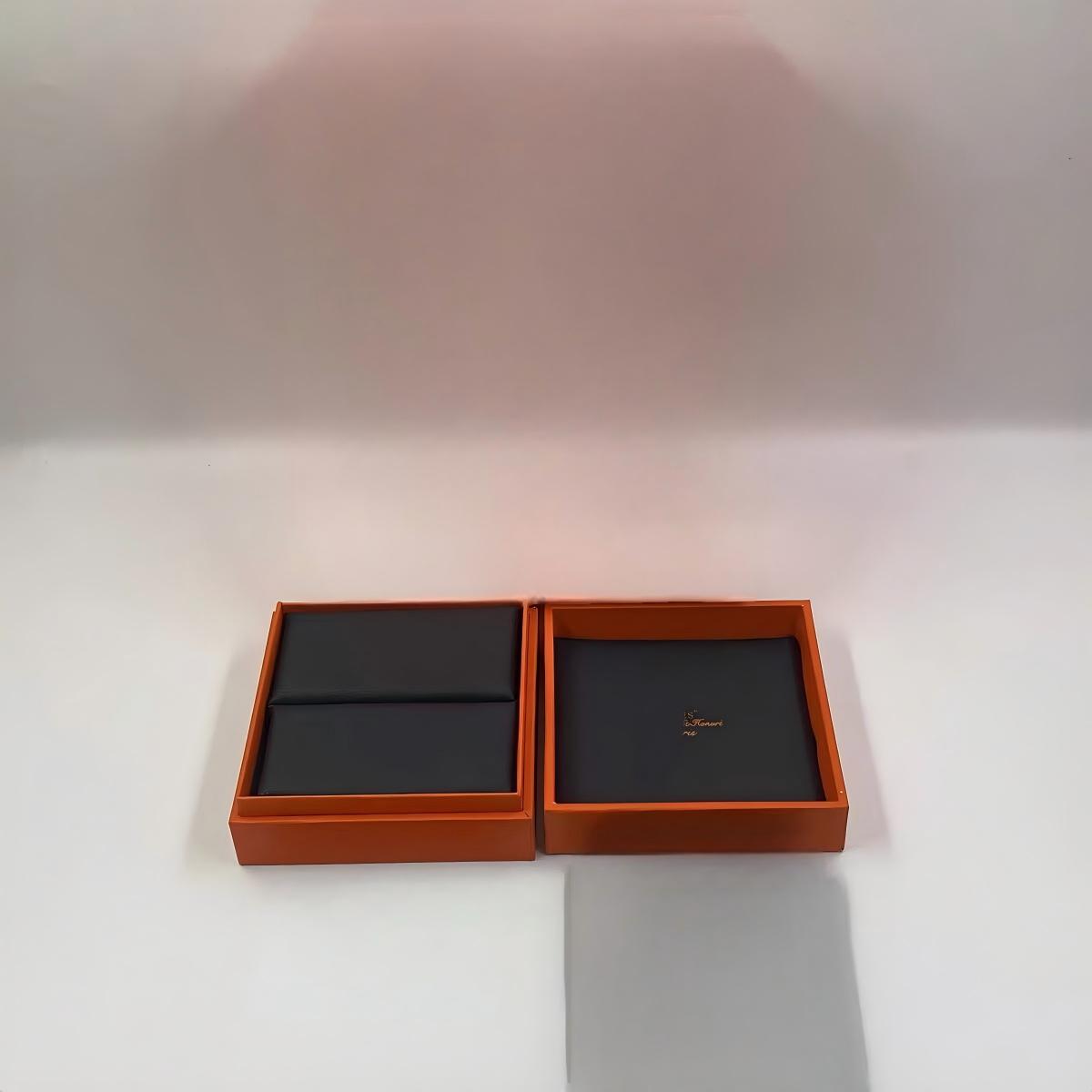 [Cadisa] HM  BOX GIFT BAG