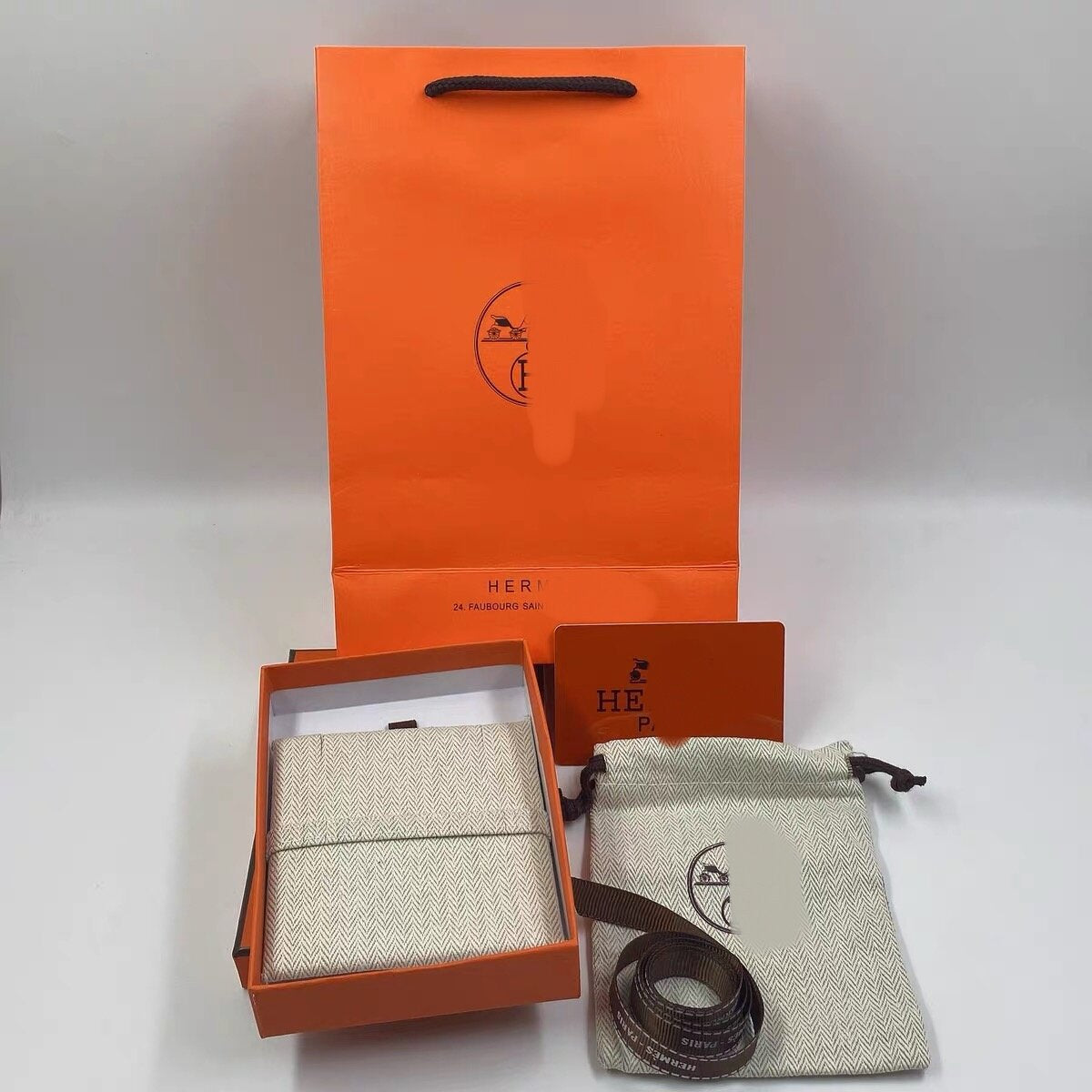 [Cadisa] HM  BOX GIFT BAG