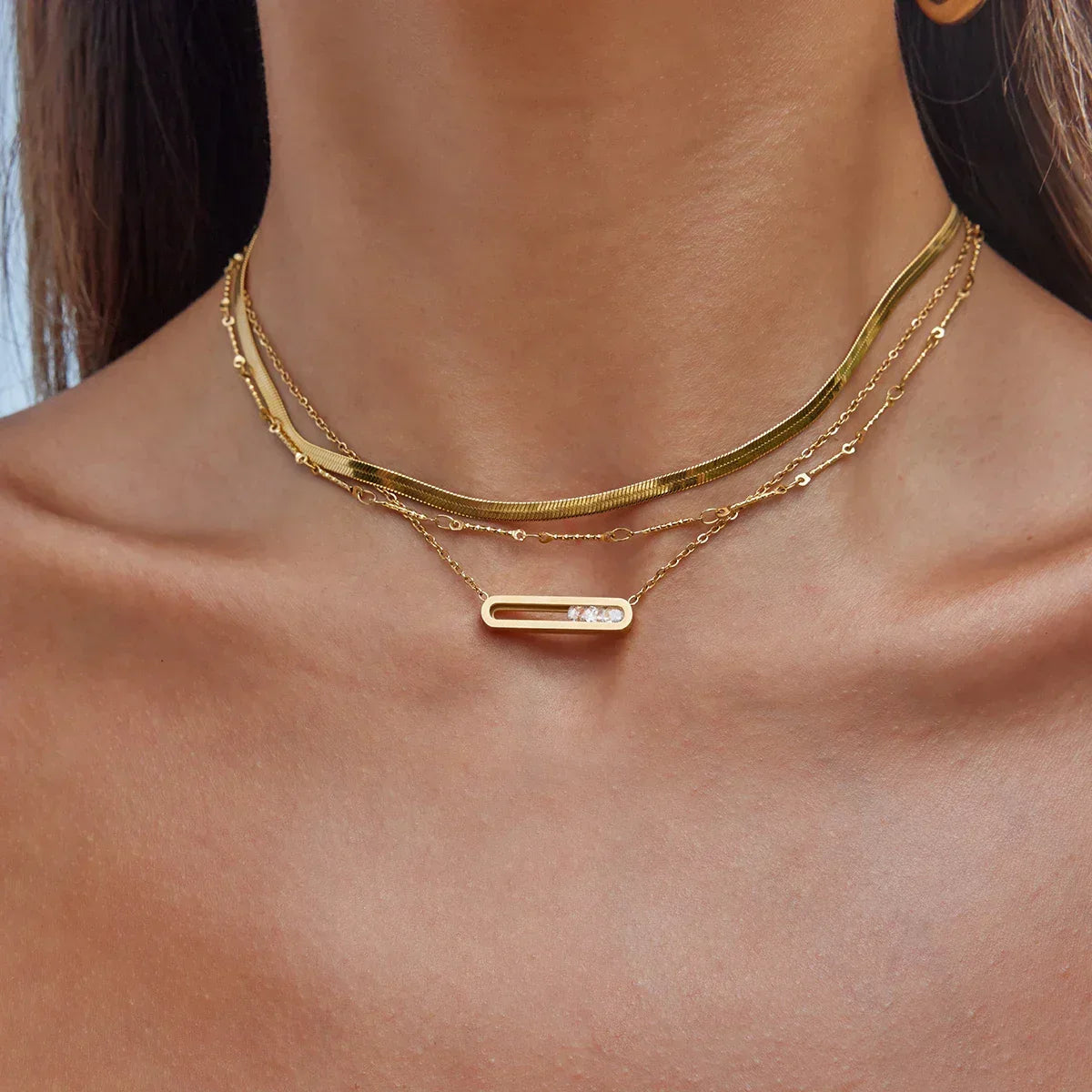 [Gaonasi]Abby Sculpted Gold Pendant