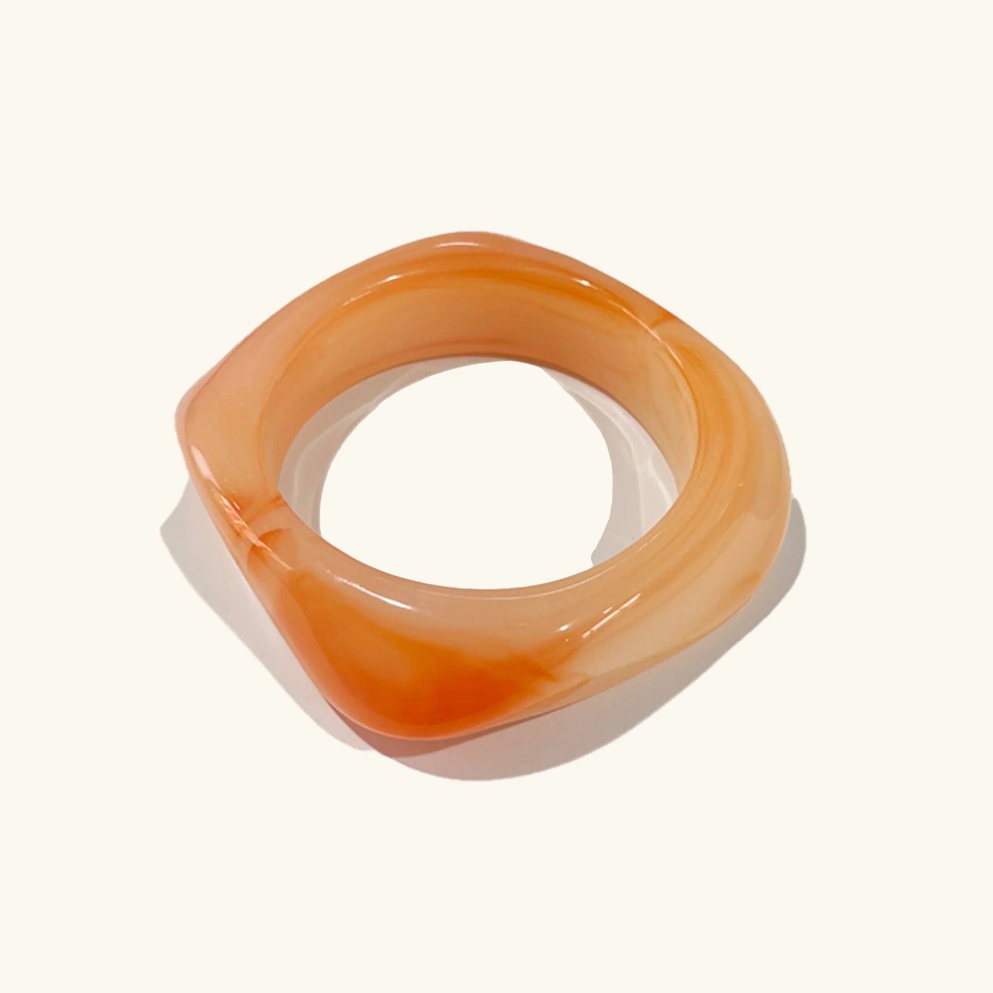 [Gaonasi]Avaria Acrylic Bangle