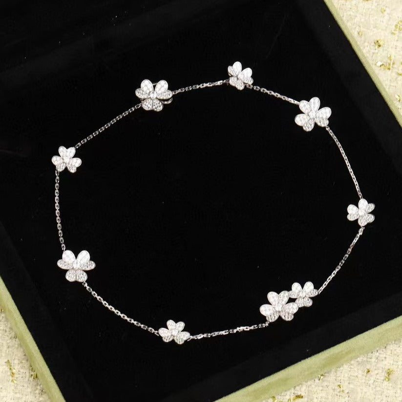 [Gaonasi]FRIVOLE SILVER 9 FLOWERS NECKLACE