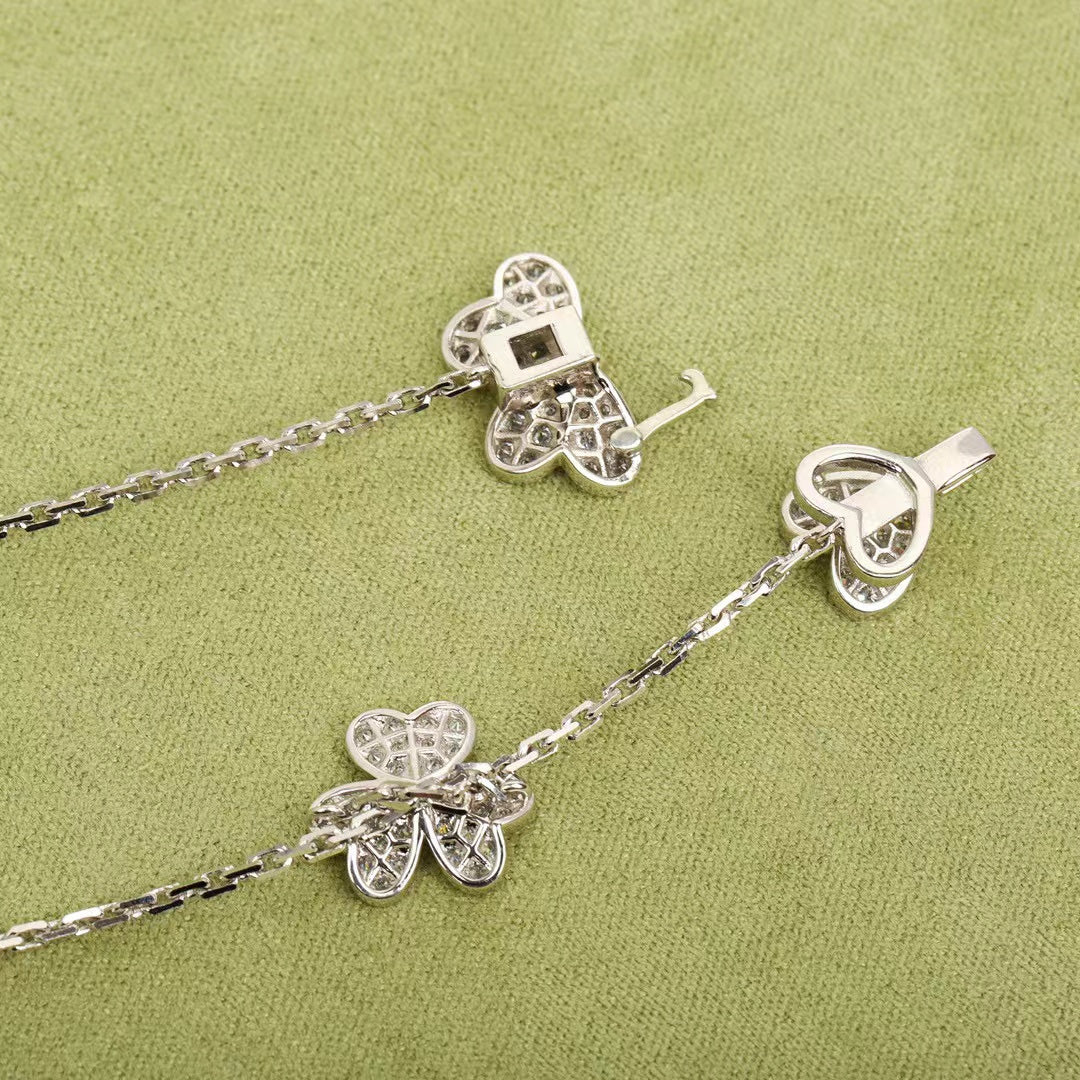 [Gaonasi]FRIVOLE SILVER 9 FLOWERS NECKLACE