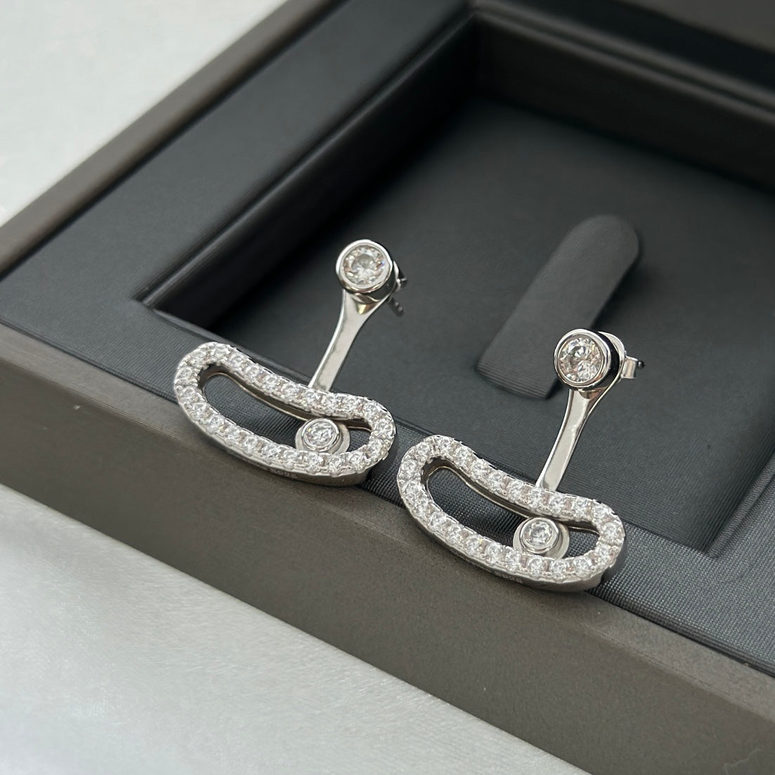[Cadisa]MOVE UNO SILVER DIAMOND EARRINGS