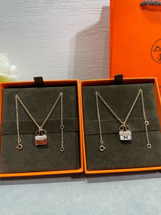 [Gaonasi]H CIRCE MOISSANITE PENDANT NECKLACE GOLD