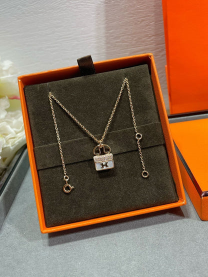 [Gaonasi]H CIRCE MOISSANITE PENDANT NECKLACE GOLD