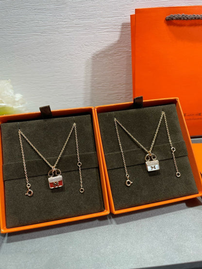 [Gaonasi]H CIRCE MOISSANITE PENDANT NECKLACE GOLD