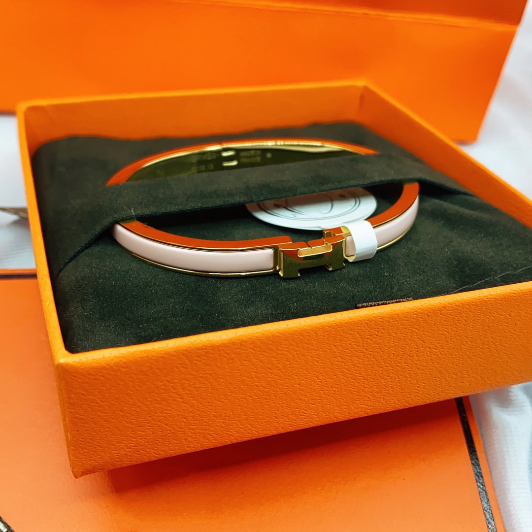 [Gaonasi]CLASSIC HM CLIC  PINK 8MM ENAMEL BRACELET