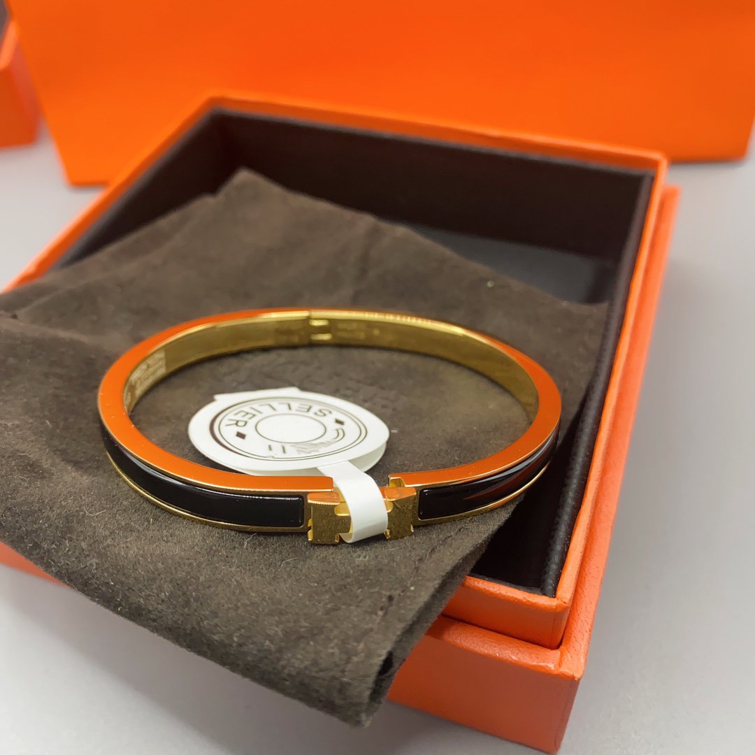 [Gaonasi]CLASSIC HM CLIC BLACK 8MM ENAMEL BRACELET