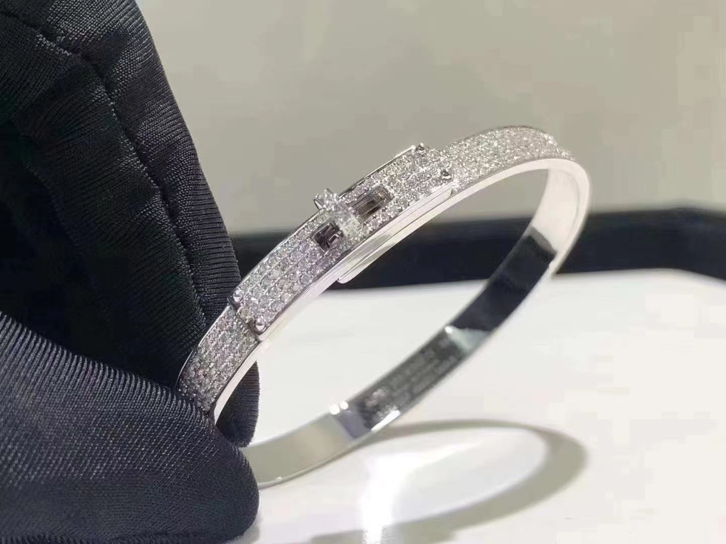 [Gaonasi]HM KELLY BRACELET IN SILVER AND FULL PAVE DIAMOND