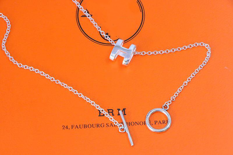 [Gaonasi]HM NECKLACE H LETTER OVAL SERIES