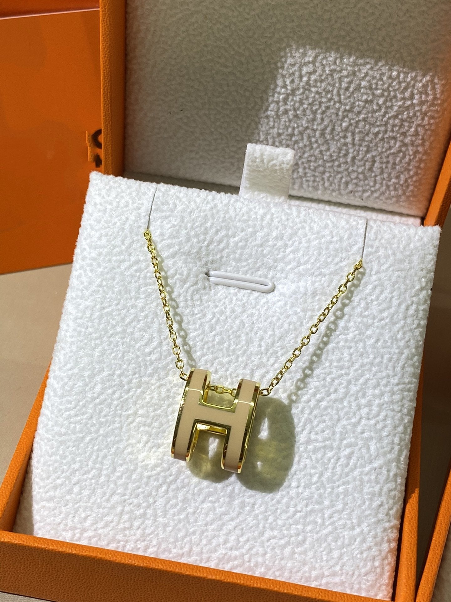 [Gaonasi]HM CLIC YELLOW ENAMEL GOLD NECKLACE