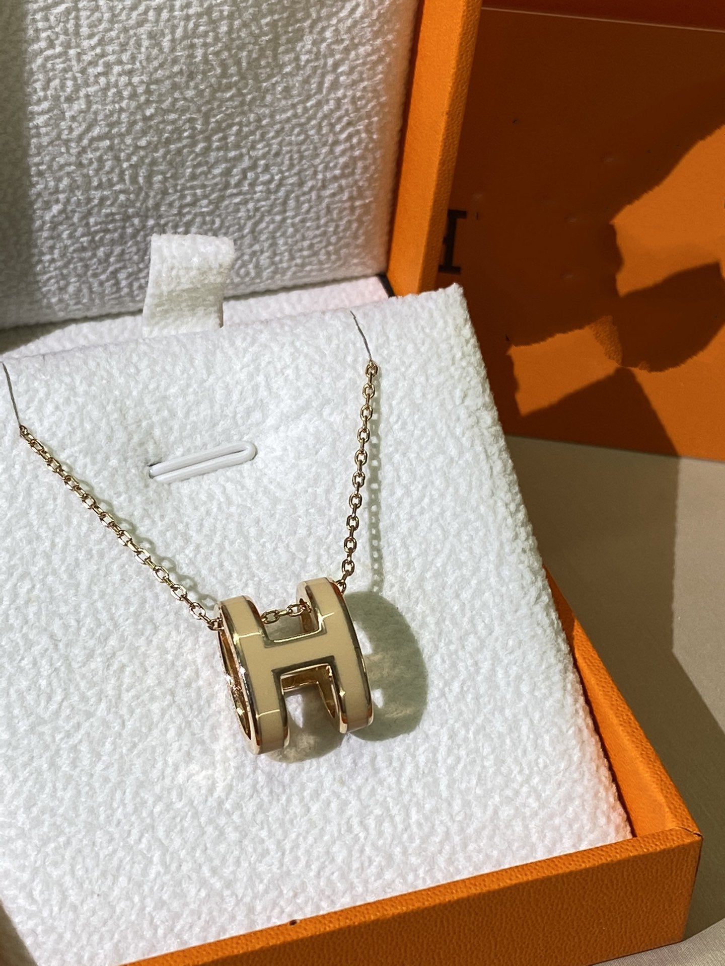 [Gaonasi]HM CLIC YELLOW ENAMEL GOLD NECKLACE