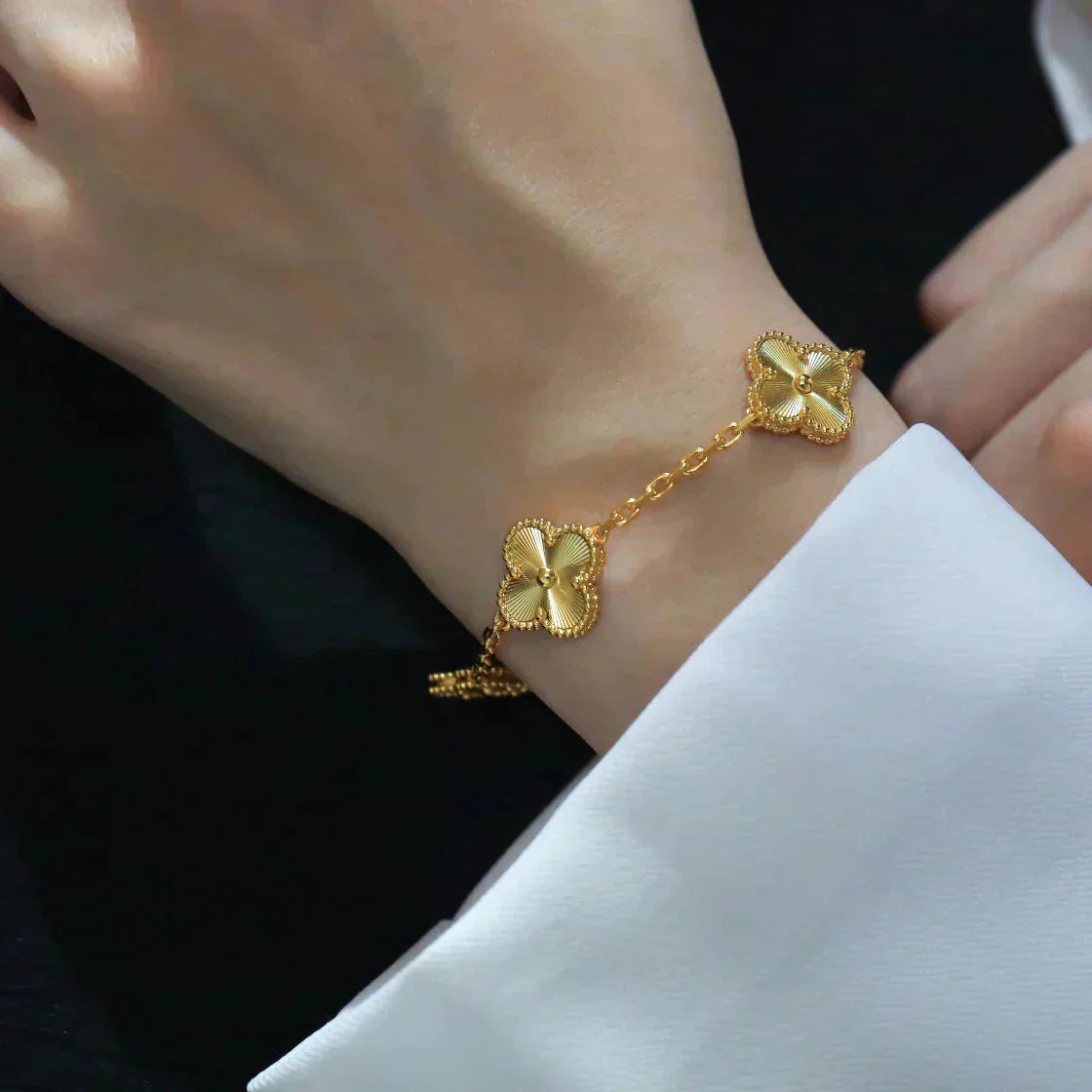[Gaonasi] CLOVER 5 MOTIF LASER BRACELET COLLECTION