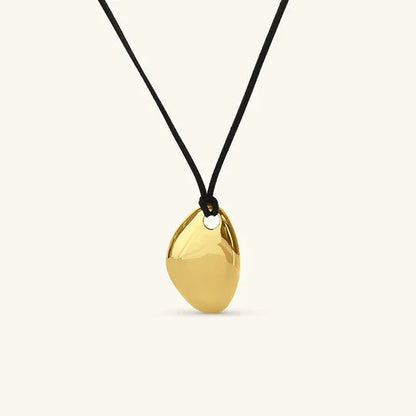 [Gaonasi]Vionna Gold Pebble Pendant