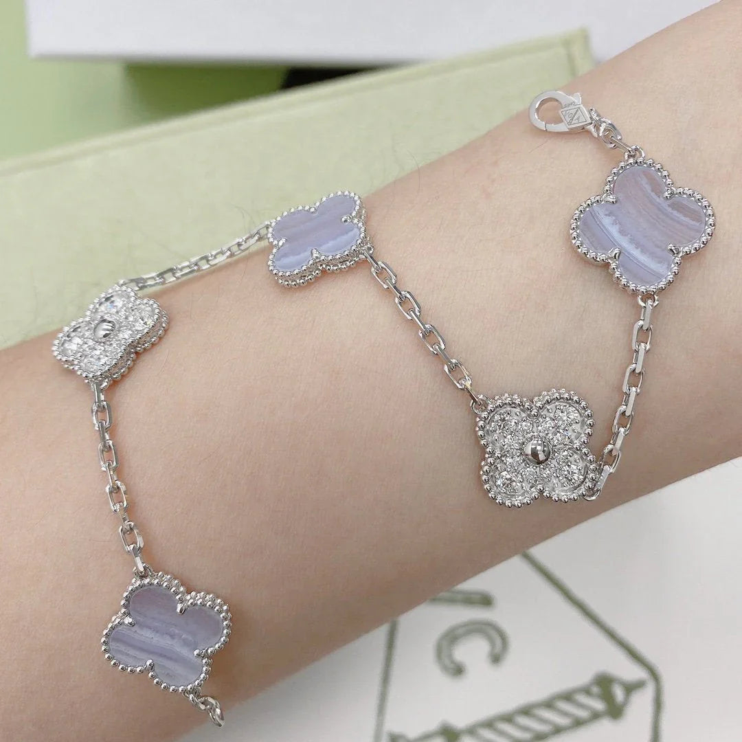 [Gaonasi] CLOVER 5 MOTIF PURPLE CHALCEDONY BRACELET COLLECTION