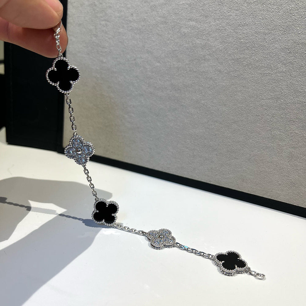 [Gaonasi] CLOVER 5 MOTIF ONYXS BRACELET COLLECTION
