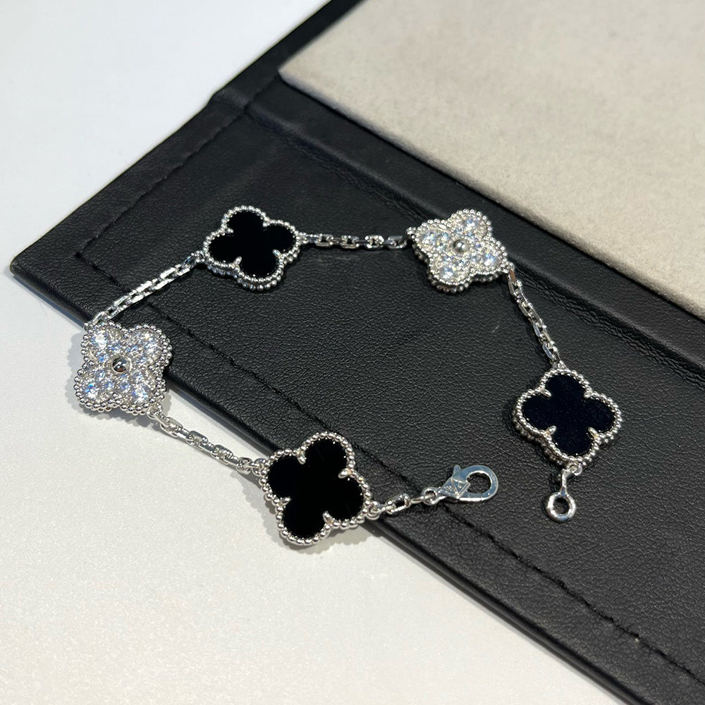 [Gaonasi] CLOVER 5 MOTIF ONYXS BRACELET COLLECTION
