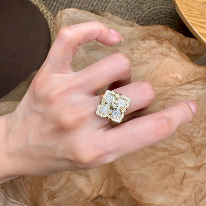 [Cadisa JEWELRY] OPERA TULLE  RING WITH  ENAMEL BACKGROUND