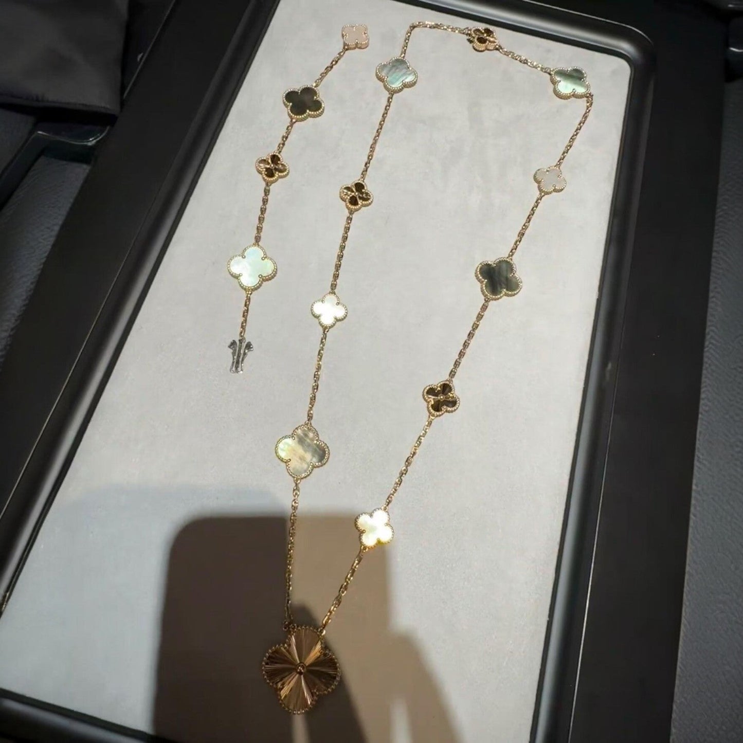 [Gaonasi]DETACHABLE CLOVER 15(11+4) FLOWER ROSE GOLD NECKLACE SET