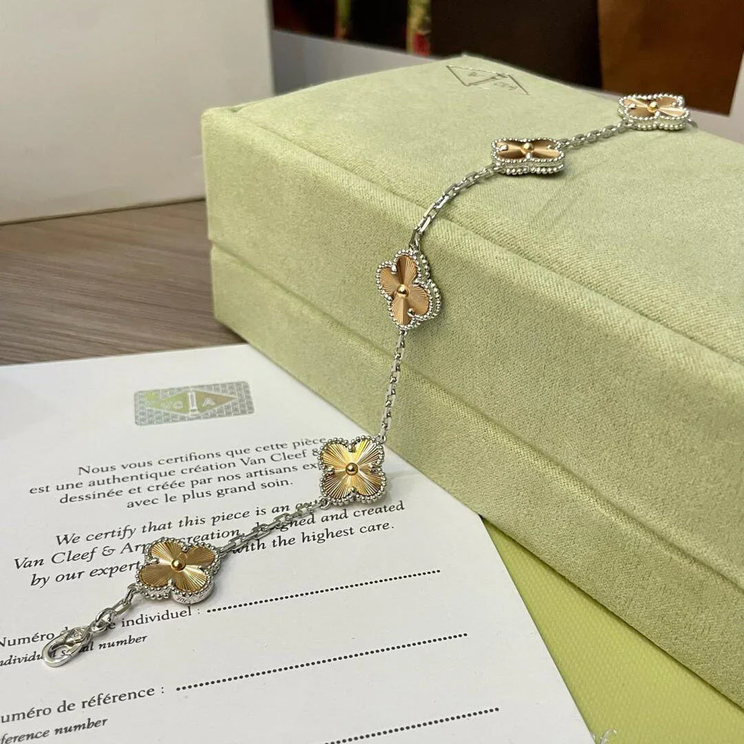 [Gaonasi] CLOVER 5 MOTIF LASER BRACELET COLLECTION