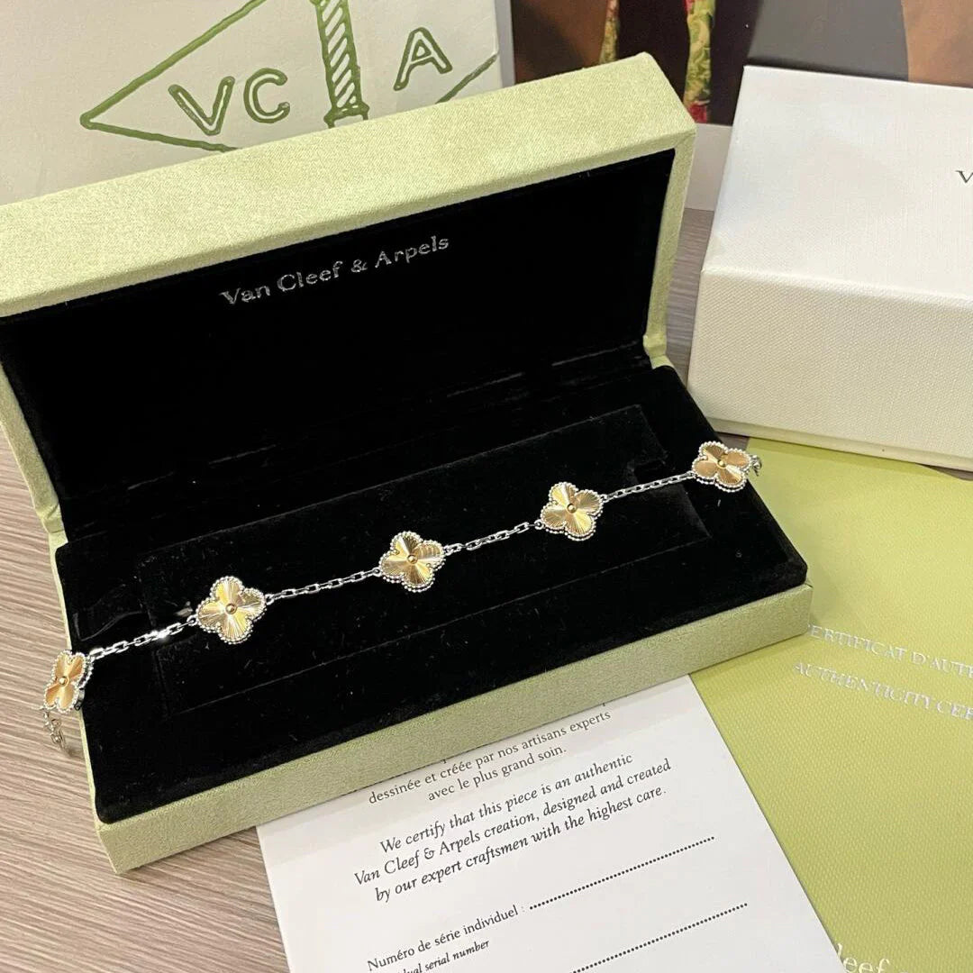 [Gaonasi] CLOVER 5 MOTIF LASER BRACELET COLLECTION