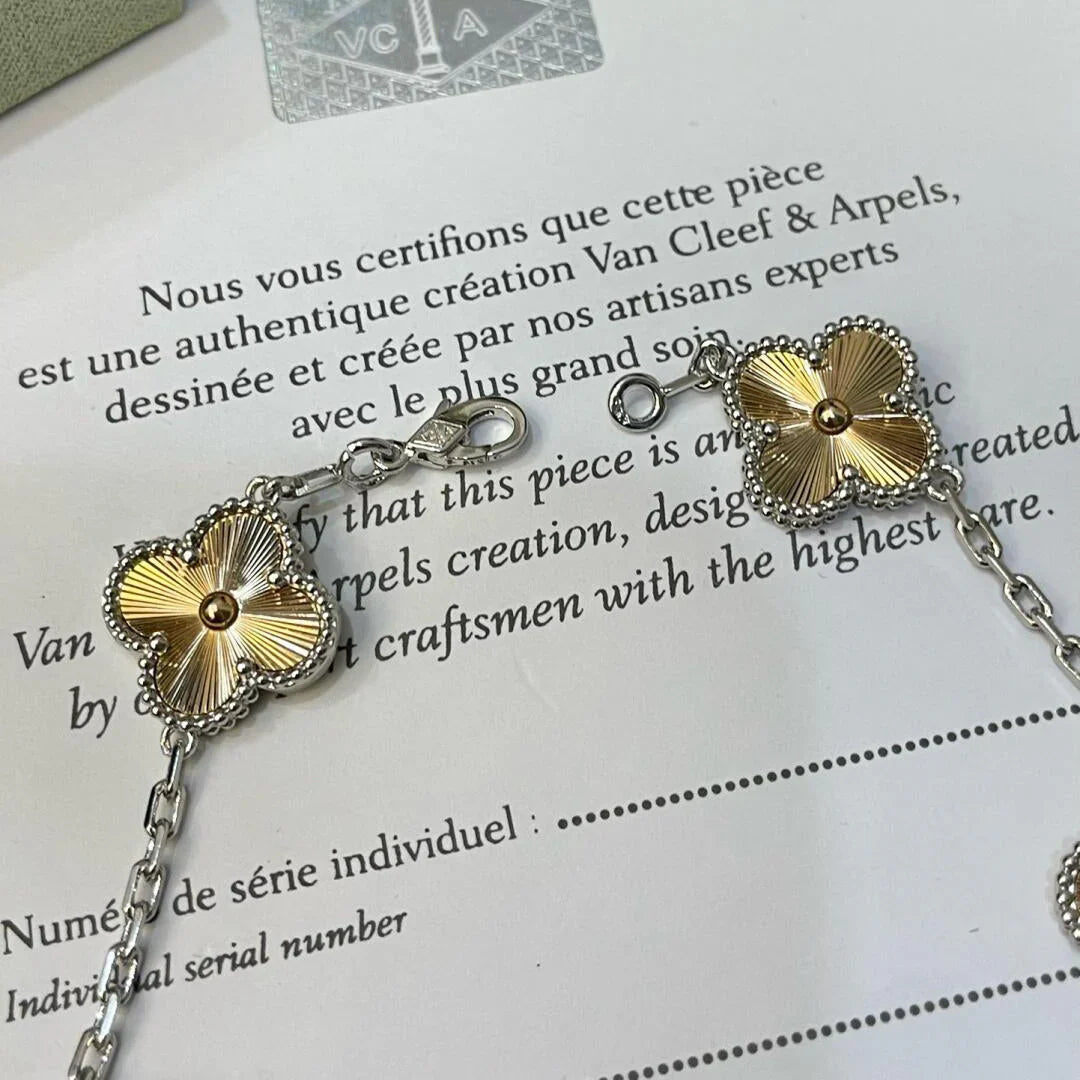 [Gaonasi] CLOVER 5 MOTIF LASER BRACELET COLLECTION