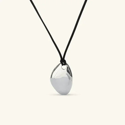 [Gaonasi]Vionna Gold Pebble Pendant