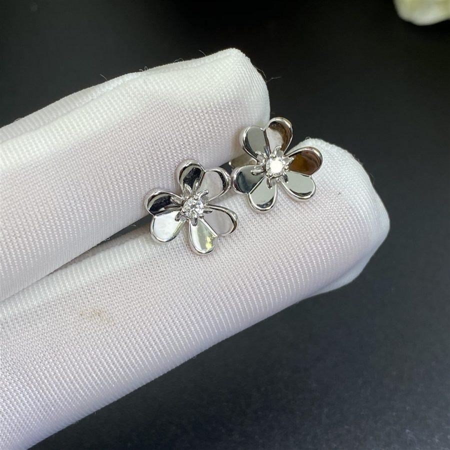 [Gaonasi]FRIVOLE MINI SILVER FLOWER EARRINGS