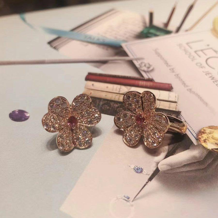 [Gaonasi]FRIVOLE PINK GOLD FLOWER DIAMOND EARRINGS
