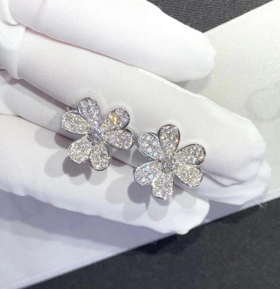 [Gaonasi]FRIVOLE SILVER FLOWER DIAMOND EARRINGS
