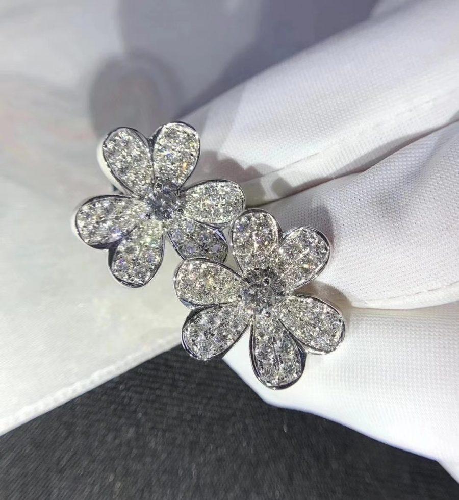 [Gaonasi]FRIVOLE SILVER FLOWER DIAMOND EARRINGS