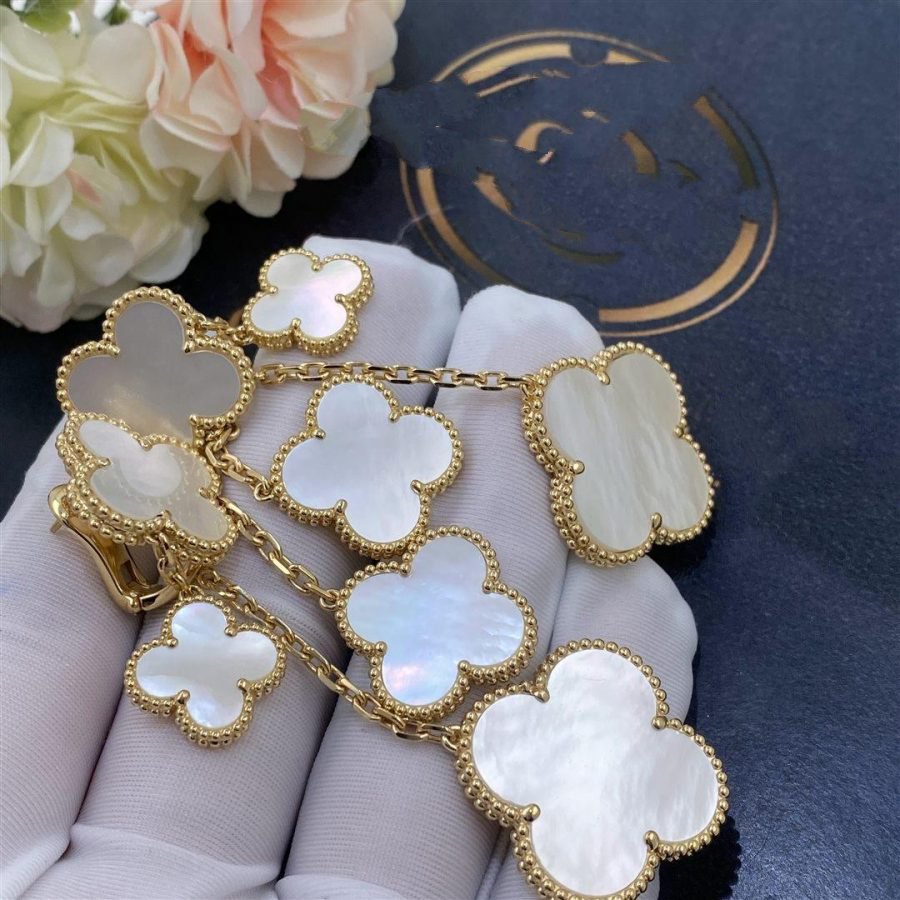 [Gaonasi]CLOVER EARRINGS WHITE MOP 4 MOTIFS GOLD