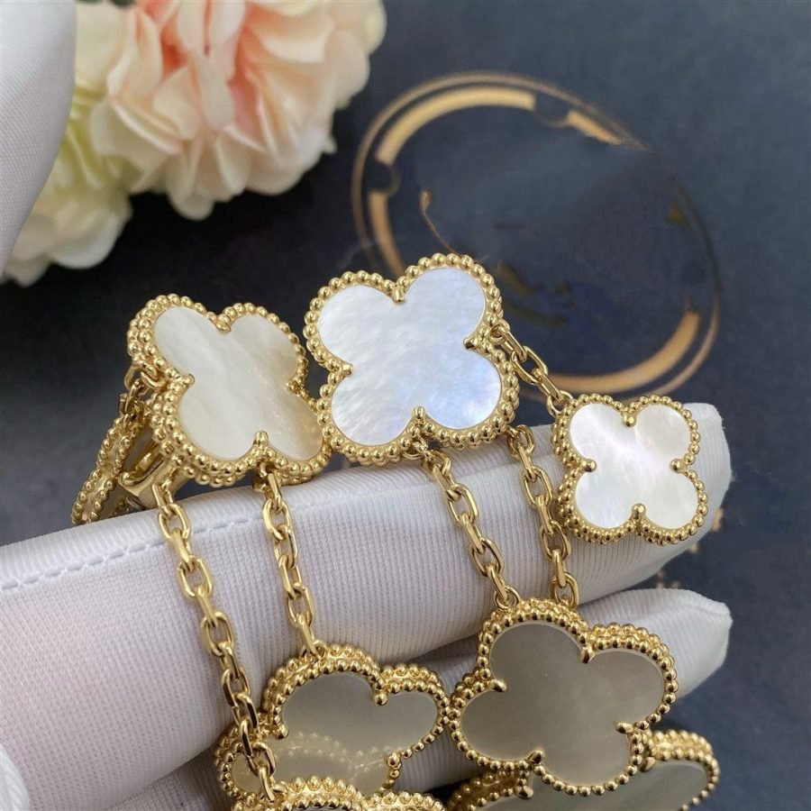 [Gaonasi]CLOVER EARRINGS WHITE MOP 4 MOTIFS GOLD