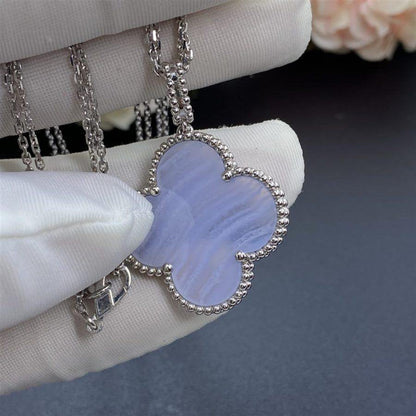 [Gaonasi]CLOVER SILVER CHALCEDONY BIG CLOVER NECKLACE