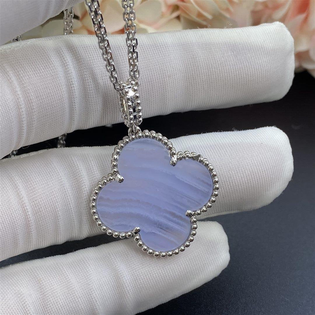 [Gaonasi]CLOVER SILVER CHALCEDONY BIG CLOVER NECKLACE