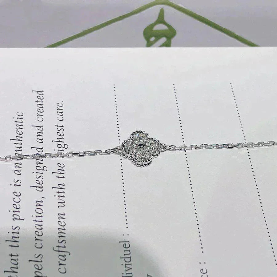 [Gaonasi]CLOVER  SINGLE FLOWER BRACELET SILVER