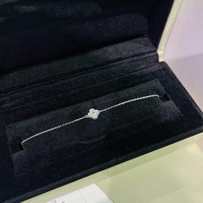 [Gaonasi]CLOVER  SINGLE FLOWER BRACELET SILVER