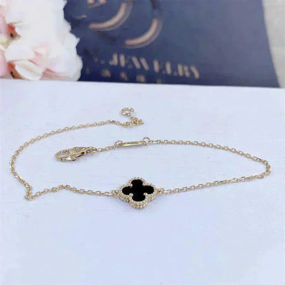 [Gaonasi]CLOVER ONYX SINGLE FLOWER BRACELET