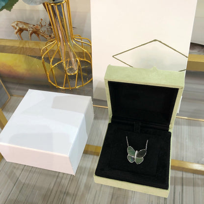 [Gaonasi]LARGE BUTTERFLY SILVER PENDANT DIAMOND NECKLACE