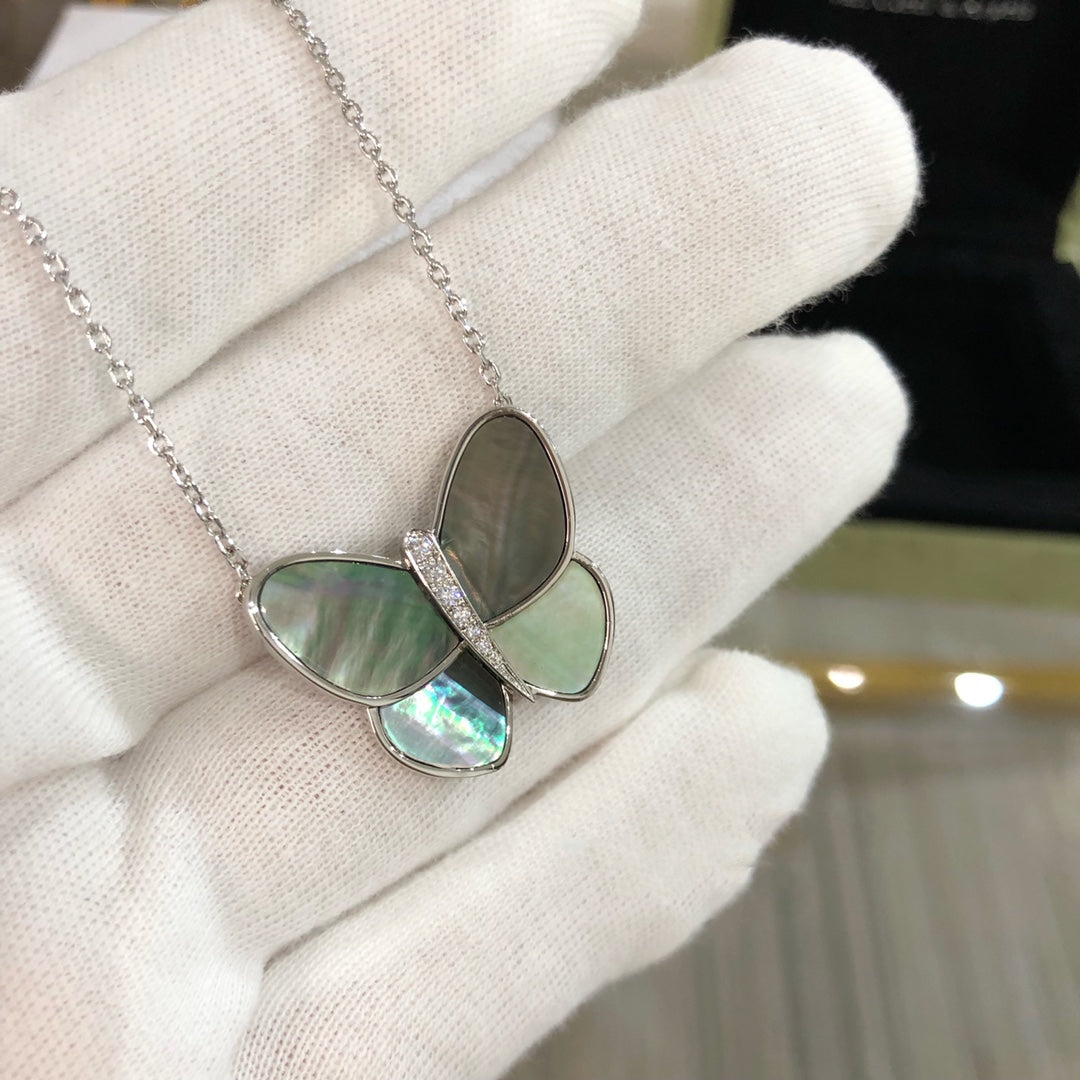 [Gaonasi]LARGE BUTTERFLY SILVER PENDANT DIAMOND NECKLACE
