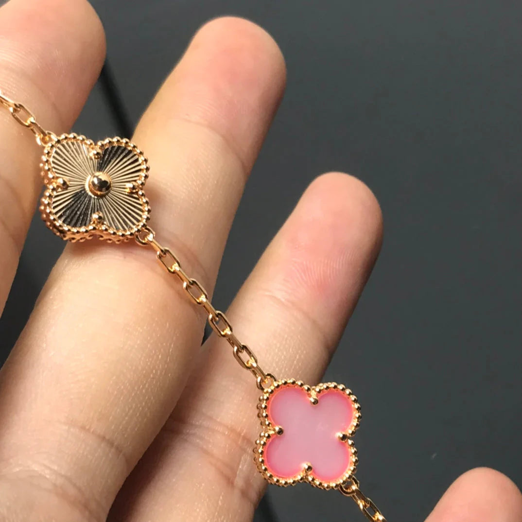 [Gaonasi] CLOVER 5 MOTIFS  PINK MOP BRACELET COLLECTION