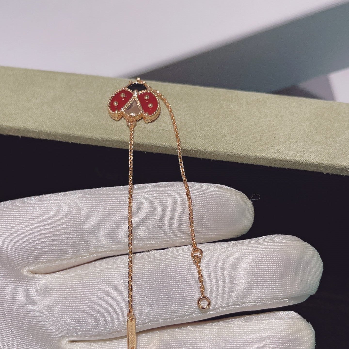 [Gaonasi]LUCKY SPRING 1 MOTIF PINK GOLD BRACELET